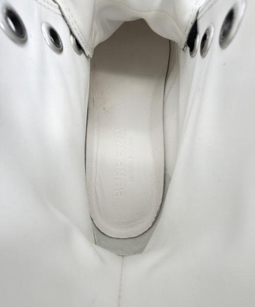 BURBERRY（バーバリー）BURBERRY (バーバリー) ハイカットスニーカー ブラウン サイズ:SIZE 40(25cm）の古着・服飾アイテム