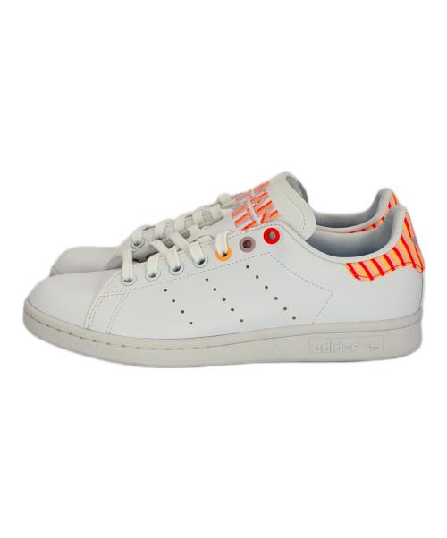 adidas（アディダス）adidas (アディダス) スニーカー ホワイト サイズ:SIZE 24.5cmの古着・服飾アイテム