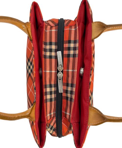 BURBERRY（バーバリー）BURBERRY (バーバリー) ハンドバッグ レッドの古着・服飾アイテム