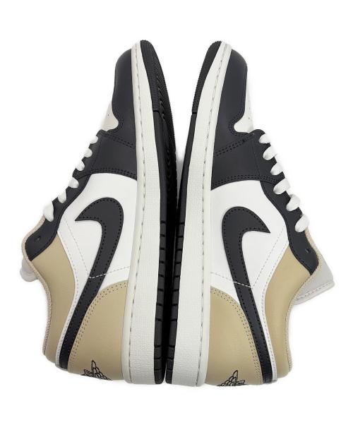 NIKE（ナイキ）NIKE (ナイキ) スニーカー ホワイト×ブラック サイズ:SIZE 28cmの古着・服飾アイテム