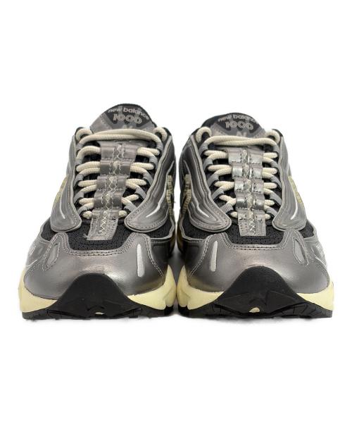 NEW BALANCE（ニューバランス）NEW BALANCE (ニューバランス) スニーカー ブラック×シルバー サイズ:SIZE 26cmの古着・服飾アイテム