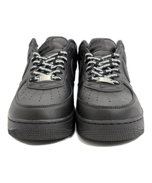 NIKE（ナイキ）NIKE (ナイキ) Supreme (シュプリーム) スニーカー/AIR FORCE1 LOW/エア・フォース・ワン・ロー ブラック サイズ:SIZE 30cmの古着・服飾アイテム