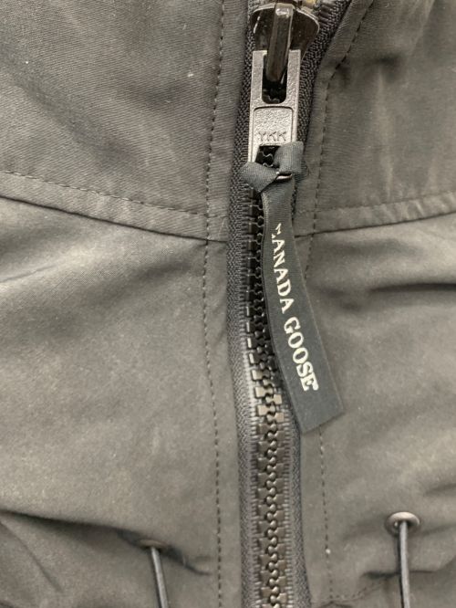 CANADA GOOSE（カナダグース）CANADA GOOSE (カナダグース) シャトーパーカ ダウンジャケット ブラック サイズ:Sの古着・服飾アイテム