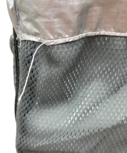 F.C.R.B.（エフシーレアルブリストル）F.C.R.B. (エフシーアールビー) ナイロンパンツ シルバー サイズ:Мの古着・服飾アイテム