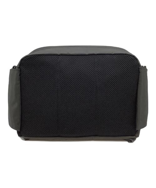 POTR（ピー・オー・ティー・アール）POTR (ピー・オー・ティー・アール) ライドウエストバッグ グレーの古着・服飾アイテム