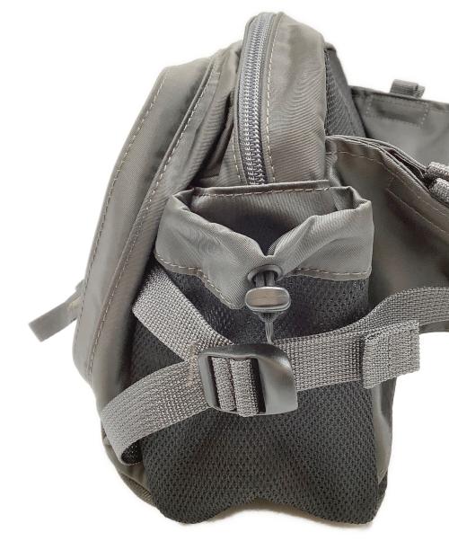 POTR（ピー・オー・ティー・アール）POTR (ピー・オー・ティー・アール) ライドウエストバッグ グレーの古着・服飾アイテム