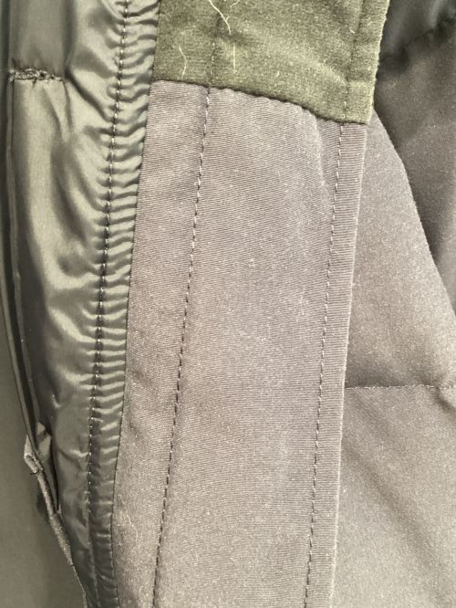 CANADA GOOSE（カナダグース）CANADA GOOSE (カナダグース) LORETTE PARKA FUSION FIT ネイビー サイズ:XLの古着・服飾アイテム