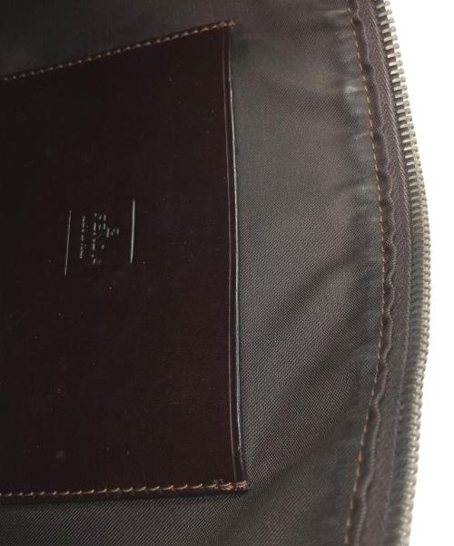 FENDI（フェンディ）FENDI (フェンディ) ズッカ　ショルダーバッグ ブラウン×ブラックの古着・服飾アイテム