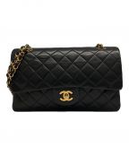 CHANELシャネル）の古着「Wフラップチェーンショルダーバッグ 25」｜ブラック