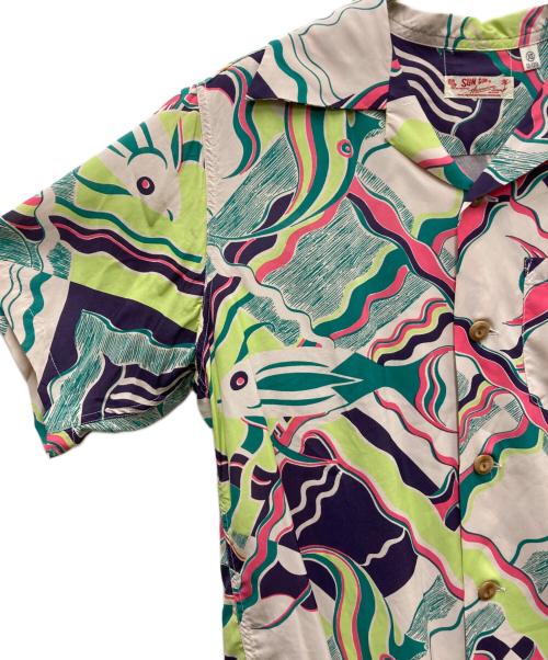 Sun Surf（サンサーフ）Sun Surf (サンサーフ) アロハシャツ アイボリー×グリーン サイズ:XS(13‐13 1/2)の古着・服飾アイテム