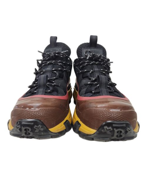 BURBERRY（バーバリー）BURBERRY (バーバリー) アーサーロートップスニーカー ブラウン サイズ:42の古着・服飾アイテム