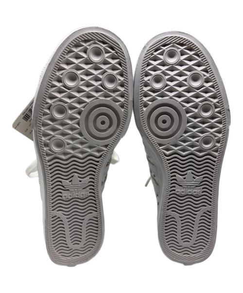 adidas（アディダス）adidas (アディダス) キャンバススニーカー ホワイト サイズ:25cmの古着・服飾アイテム
