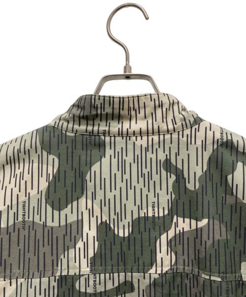 TIGHTBOOTH PRODUCTION（タイトブースプロダクション）TIGHTBOOTH PRODUCTION (タイトブースプロダクション) カモフラ柄ジップアップジャケット カーキ サイズ:Lの古着・服飾アイテム