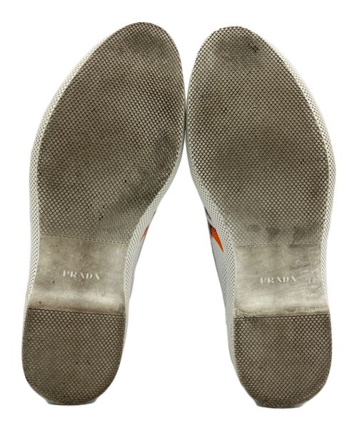 PRADA（プラダ）PRADA (プラダ) スリッポン ホワイト サイズ:SIZE 6 1/2の古着・服飾アイテム