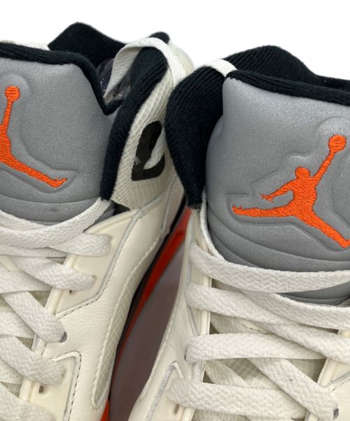 NIKE（ナイキ）NIKE (ナイキ) スニーカー　NIKE　AIR JORDAN ５　RETRO ホワイト サイズ:27.5cmの古着・服飾アイテム