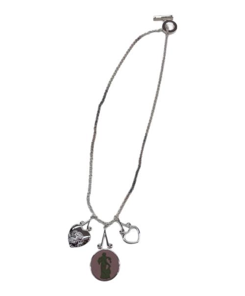 Wedgwood（ウェッジウッド）Wedgwood (ウェッジウッド) ペンダントヘッド シルバー×ピンクの古着・服飾アイテム