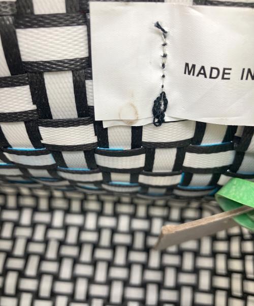 MARNI（マルニ）MARNI (マルニ) カゴバッグ ブラック×ホワイトの古着・服飾アイテム