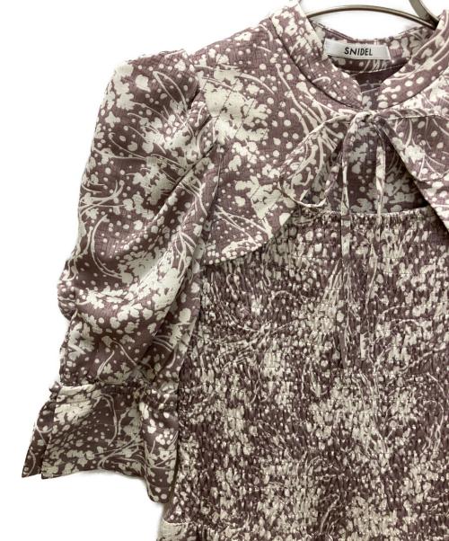 Snidel（スナイデル）Snidel (スナイデル) SWF0221208　デコルテオープンワンピース ラベンダーの古着・服飾アイテム