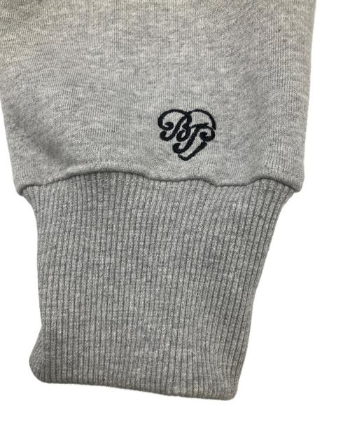 BLACK PINK（ブラックピンク）BLACK PINK (ブラックピンク) VERDY (ヴェルディ) プルオーバーパーカー グレー サイズ:XLの古着・服飾アイテム