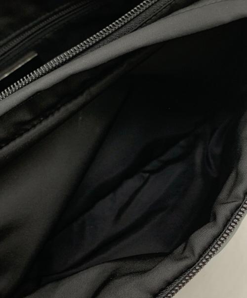 PRADA（プラダ）PRADA (プラダ) ナイロンボディーバッグ ブラックの古着・服飾アイテム