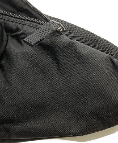 PRADA（プラダ）PRADA (プラダ) ナイロンボディーバッグ ブラックの古着・服飾アイテム
