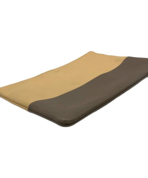 CELINE（セリーヌ）CELINE (セリーヌ) バイカラークラッチバッグ ベージュ×ブラウンの古着・服飾アイテム