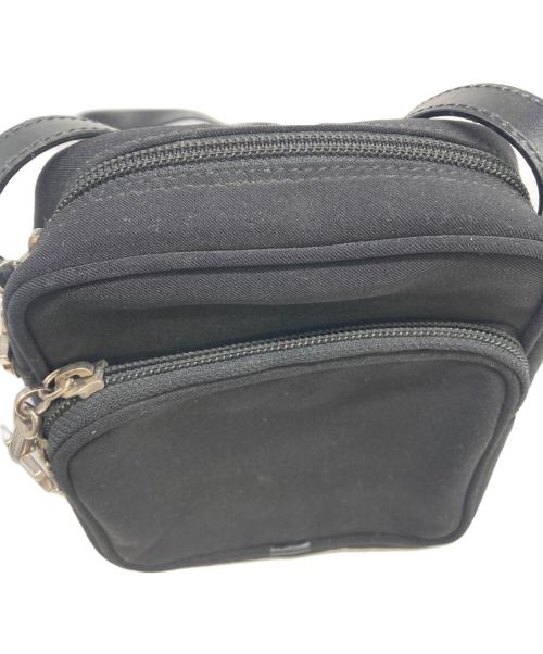 Salvatore Ferragamo（サルヴァトーレ フェラガモ）Salvatore Ferragamo (サルヴァトーレ フェラガモ) ショルダーポーチ ブラックの古着・服飾アイテム