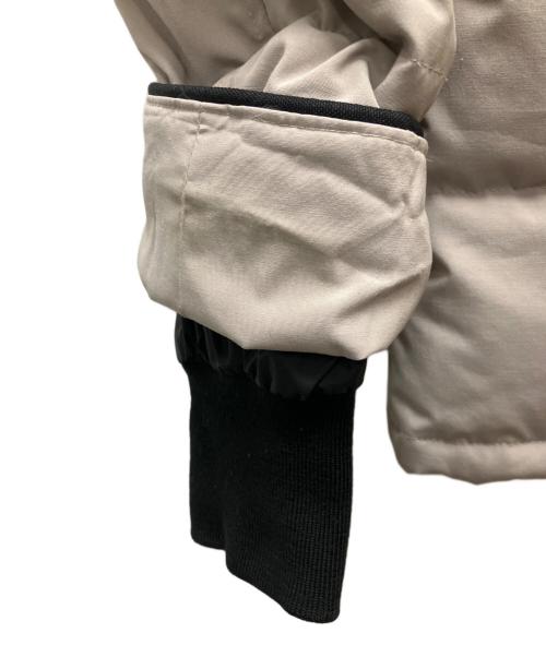 CANADA GOOSE（カナダグース）CANADA GOOSE (カナダグース) ダウンジャケット CARSON PARK アイボリー サイズ:SIZE Mの古着・服飾アイテム
