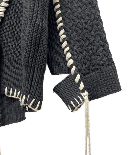 MAISON SPECIAL（メゾンスペシャル）MAISON SPECIAL (メゾンスペシャル) 鬼ワッフルクレイジーパッチワークエンブロイダリーVネックニット ブラック サイズ:SIZE 01の古着・服飾アイテム