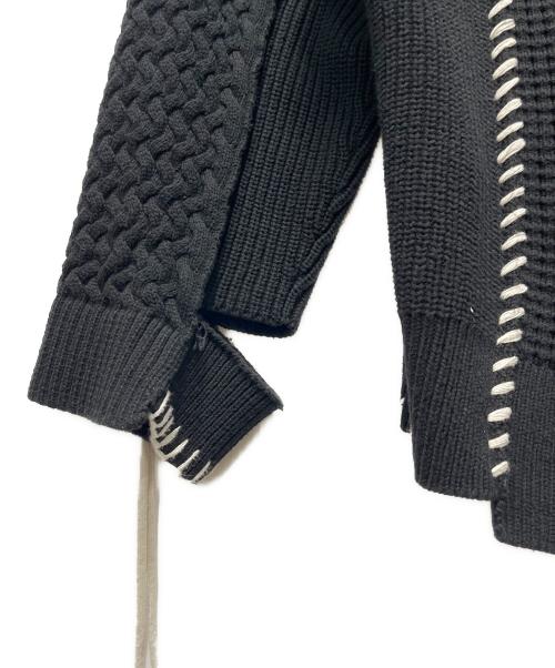 MAISON SPECIAL（メゾンスペシャル）MAISON SPECIAL (メゾンスペシャル) 鬼ワッフルクレイジーパッチワークエンブロイダリーVネックニット ブラック サイズ:SIZE 01の古着・服飾アイテム