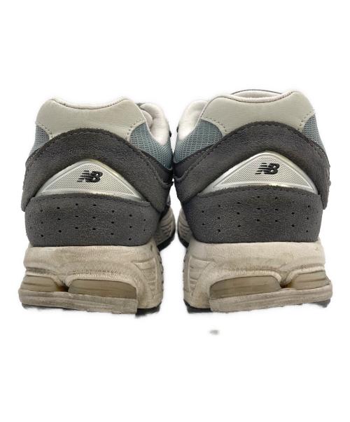 NEW BALANCE（ニューバランス）NEW BALANCE (ニューバランス) M2002 グレー サイズ:US8の古着・服飾アイテム