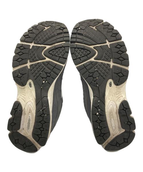 NEW BALANCE（ニューバランス）NEW BALANCE (ニューバランス) M2002 グレー サイズ:US8の古着・服飾アイテム