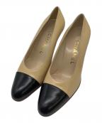 CHANELシャネル）の古着「ヒールパンプス」｜ベージュ×ブラック