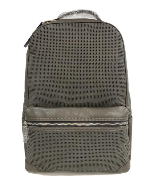 totem re vooo（トーテムリボー）totem re vooo (トーテムリボー) パンチング加工リュック グレーの古着・服飾アイテム