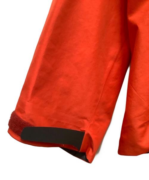 ARC'TERYX（アークテリクス）ARC'TERYX (アークテリクス) マウンテンパーカー　Alpha SV Jacket　2019 Limited Edition オレンジ サイズ:SIZE Lの古着・服飾アイテム