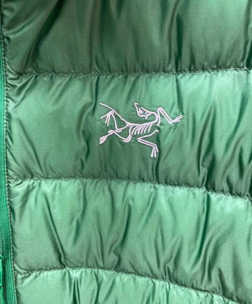 ARC'TERYX（アークテリクス）ARC'TERYX (アークテリクス) ダウンジャケット　CERIUM LT HOODY グリーン サイズ:SIZE　XXLの古着・服飾アイテム