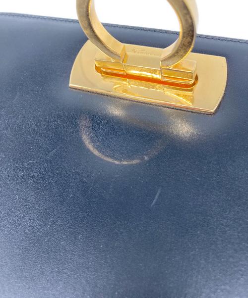 Salvatore Ferragamo（サルヴァトーレ フェラガモ）Salvatore Ferragamo (サルヴァトーレ フェラガモ) ショルダーバッグ　ガンチーニ ブラックの古着・服飾アイテム