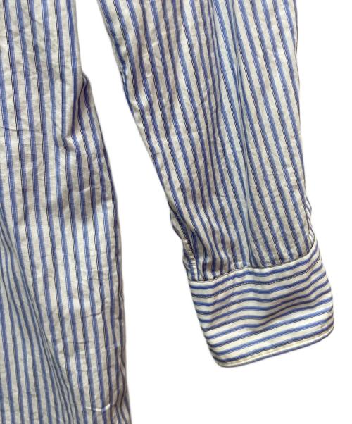 COMME des GARCONS HOMME PLUS（コムデギャルソンオムプリュス）COMME des GARCONS HOMME PLUS (コムデギャルソンオムプリュス) バックリバースフラワー刺繍ストライプシャツ スカイブルー サイズ:SIZE XSの古着・服飾アイテム