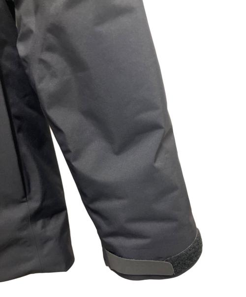 ARC'TERYX（アークテリクス）ARC'TERYX (アークテリクス) 中綿ジャケット　	Fission SV Jacket ブラック サイズ:SIZE Lの古着・服飾アイテム