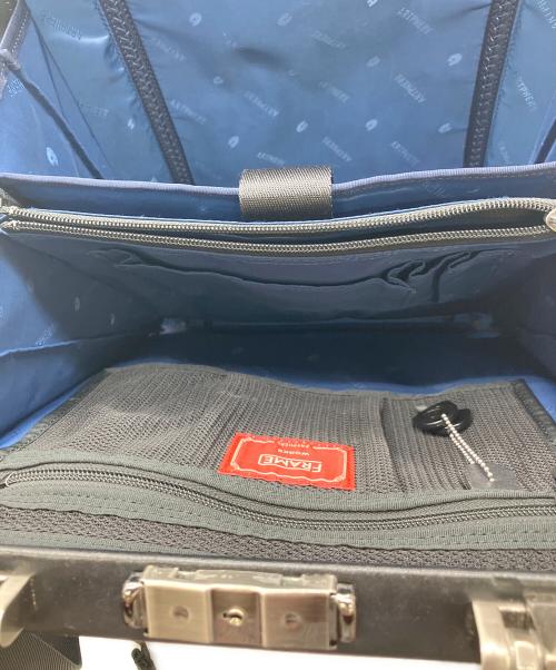 Artphere（アートフィアー）Artphere (アートフィアー) ダレスリュック レッドの古着・服飾アイテム