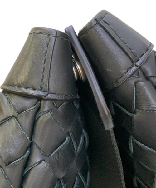 BOTTEGA VENETA（ボッテガベネタ）BOTTEGA VENETA (ボッテガベネタ) ショルダーバッグ　クラシックイントレチャート ブラックの古着・服飾アイテム