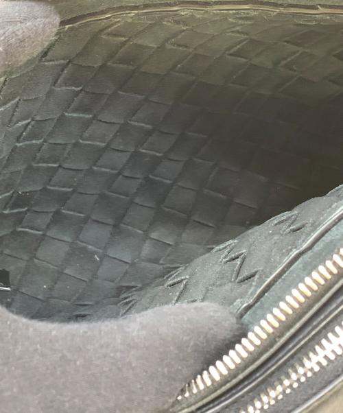 BOTTEGA VENETA（ボッテガベネタ）BOTTEGA VENETA (ボッテガベネタ) ショルダーバッグ　クラシックイントレチャート ブラックの古着・服飾アイテム