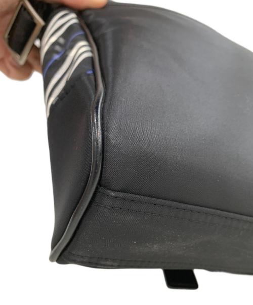 BURBERRY BLACK LABEL（バーバリーブラックレーベル）BURBERRY BLACK LABEL (バーバリーブラックレーベル) ナイロンショルダーバッグ ブラックの古着・服飾アイテム