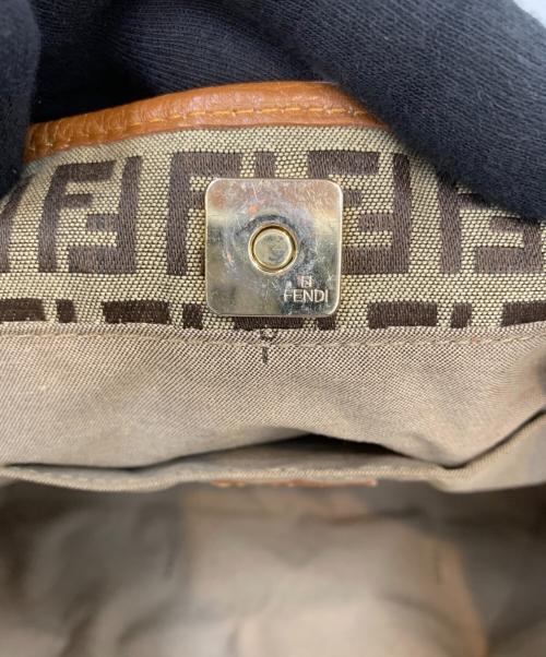 FENDI（フェンディ）FENDI (フェンディ) トートバッグ　ズッカ ベージュの古着・服飾アイテム