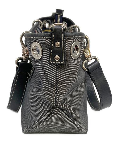 BURBERRY BLUE LABEL（バーバリーロンドンブルーレーベル）BURBERRY BLUE LABEL (バーバリーロンドンブルーレーベル) 2WAYショルダーバッグ ブラックの古着・服飾アイテム