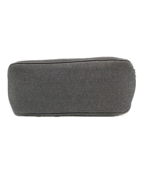 BURBERRY BLUE LABEL（バーバリーロンドンブルーレーベル）BURBERRY BLUE LABEL (バーバリーロンドンブルーレーベル) 2WAYショルダーバッグ ブラックの古着・服飾アイテム