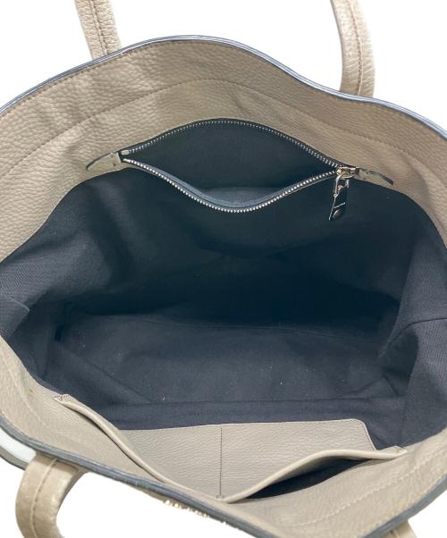 MIU MIU（ミュウミュウ）MIU MIU (ミュウミュウ) レザートートバッグ ベージュの古着・服飾アイテム