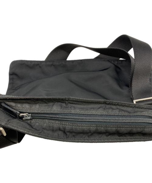 PRADA（プラダ）PRADA (プラダ) ナイロンショルダーバッグ ブラックの古着・服飾アイテム