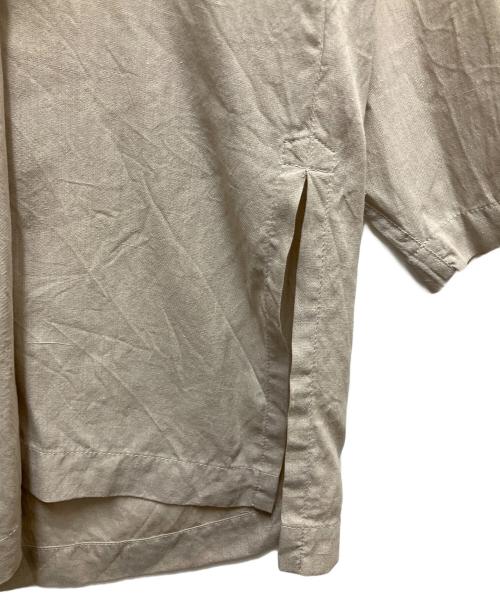 ISSEY MIYAKE PERMANENT（イッセイミヤケパーマネント）ISSEY MIYAKE PERMANENT (イッセイミヤケパーマネント) 長袖ブラウス ベージュ サイズ:Mの古着・服飾アイテム