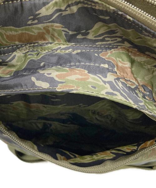 PORTER（ポーター）PORTER (ポーター) Hysteric Glamour (ヒステリックグラマー) TIGER CAMO PACKS アーミーポーチ オリーブの古着・服飾アイテム